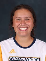 Ella Roth's Instagram, Twitter & Facebook