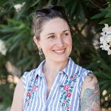 Alicia Deal's Instagram, Twitter & Facebook