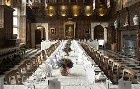 Wedding Fit For A Queen At Hatfield House Hatfield House Wedding Venues Hertfordshire Hatfield