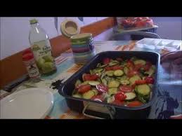 Oltre al merluzzo si può usare anche il nasello e, in assenza del pesce fresco, si può usare quello congelato. Filetti Di Merluzzo Gratinati Al Forno Facilissimi Youtube