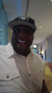 He laugh sound like a Wheel of Fourtune spin 🤣