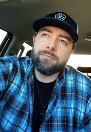 Aaron Lovins How Your Woman Wants You to Act