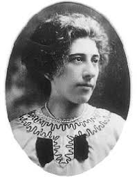 Nora Crane's Instagram, Twitter & Facebook