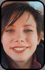 Vivian Berry's Instagram, Twitter & Facebook