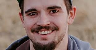 Zachary Sewell's Instagram, Twitter & Facebook