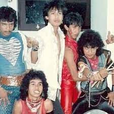 Download kau yg bernama seri free ringtone to your mobile phone in mp3 (android) or m4r (iphone). Handy Black Kau Yang Bernama Seri 1 Mp3 Handy Black Sakit Kepala Handy Black Last Fm