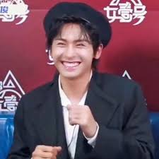 Jun 28, 2021 · falling into your smile 5. Villain Simpathizer Zhang Zhehan Smiling For When Ur Having A Bad