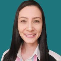 Carol Ramos's Instagram, Twitter & Facebook