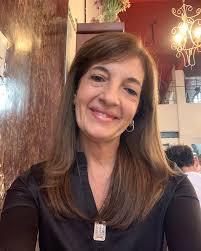 Absolutamente nada es permanente, aprende a vivir, a disfrutar y a navegar  tus olas 🌊 Hoy! navegando con mis amigas ☕️😃👯‍♂️ Abrazo! #aquiyahora✨