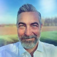 100+ perfiles de «Nutsch»