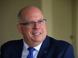 Donna Wiesner's Instagram, Twitter & Facebook