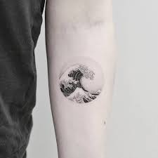 Want to see the world's best japanese wave tattoo designs? Pin On Splash Some Ink On That