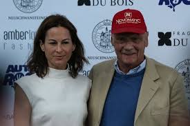 The money came in millions, money niki. Er Fehlt Einfach Uberall Wie Es Niki Laudas Familie Heute Geht