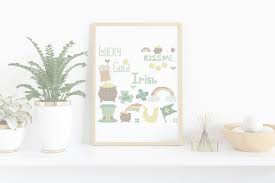 Free cross stitch patterns and free charts available for download. 20 Free St Patrick S Day Cross Stitch Patterns Craft With Cartwright