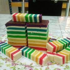 Kek lapis sarawak merupakan kek tradisi yang dihasilkan dari kerajinan tangan yang diwarisi sejak turun temurun. Kek Lapis Sarawak Terlajak Sedap Beitrage Facebook