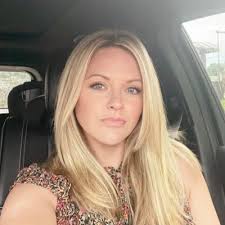 Lauren Longmire's Instagram, Twitter & Facebook