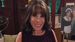 Les Feux de l'Amour : Kate Linder, alias Esther, fête ses 35 ans dans la  série