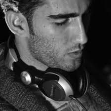 Stream adrian02 music