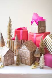 Diy Gingerbread House Gift Boxes Cheap Wall Decor Recommendations For Lovely Houses Decoration Home In 2020 House Gift Box Gingerbread Gifts Simple Gift Wrapping