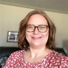 Kellie Spector's Instagram, Twitter & Facebook