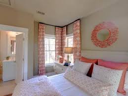 Preparing to decorate a bedroom calls for creativity, effort and imagination. 45 Guest Bedroom Ideas Small Guest Room Decor Ideas Essentials