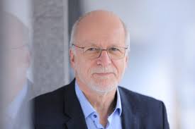 Thomas Hahn's Instagram, Twitter & Facebook