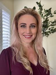 Katie Ingram's Instagram, Twitter & Facebook