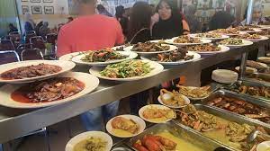 Hari ni che mat masak asam pedas ikan kembong.mestiadayangboringsebabasampedasmanjang,takdelainselain asampedas.tapichematsukaasampedas.padachematuntukmendapatasam pedasyangsedap. Restoran Asam Pedas Selera Kampung Home Malacca City Menu Prices Restaurant Reviews Facebook