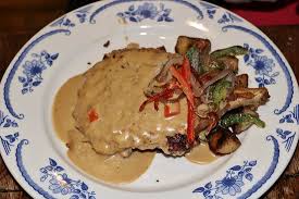 Cannellini beans, chicken broth, fresh spinach leaves, boneless pork chops and 2 more. Pork Chops Picture Of The Pioneer Woman Mercantile Pawhuska Tripadvisor