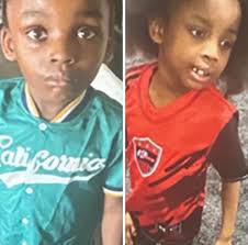 When I tell you God is good, a woman was having a bad day and was crying at  a red light. When a homeless man saw her, instead of asking her for