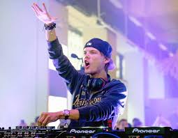 There are already 10 awesome wallpapers tagged with avicii for your desktop (mac or pc) in all resolutions: Avicii Wallpapers Music Hq Avicii Pictures 4k Wallpapers 2019