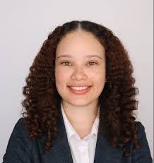 Dakota Holm's Instagram, Twitter & Facebook