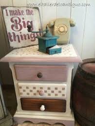 Pintar Muebles De Pino Miel Dos Formas Diferentes Para Un Mismo Mueble Solo Con Pintura Pintar Muebles De Pino Muebles De Pino Mueble Pintado