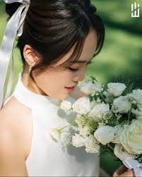 Professional Makeup Artist Singapore🇸🇬 (@elsayan_makeup) · Singapore ·  Instagram photos and videos