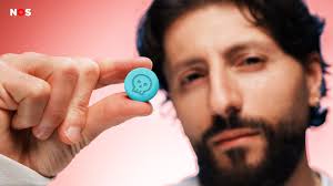 Het begon op een pleintje, waar Okrah elke dag het eelt op zijn handen  dribbelde om ooit in de NBA te spelen. Maar na z'n vwo besloot hij anders:  hij wilde de