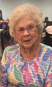 Lou Jean Jewell, a cherished member of the Lucas, Kentucky community,  peacefully passed away