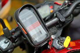 Saya ingin tukar handphone saya. Pemegang Fon Givi S956b Khas Untuk Penunggang Motosikal