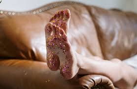 How to Give a Foot Job - Slutty Girl Problems