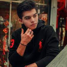 He was born on august 1, 2002 in mexico. Pin De Tiara En Andres Vazquez Chicos Lindos Tumblr Chicos Famosos Chicos Lindos
