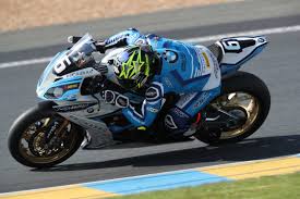 Un wheeling sur une distance de 60 km pendant pas moins de 95 minutes et ce malgré les conditions météorologiques défavorables ! 24h Moto Le Mans Fra World Endurance Championship 21st April 2019 Team Erc Bmw Motorrad Endurance Riders Kenny Foray Fra Julien Da Costa Fra Mathieu Gines Fra Jan Buhn Ger