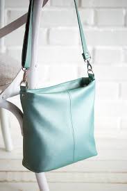 Diese 15 kostenlose taschen muster kompilation enthält die, die ich fand, um einen großen stil mit einem umfassenden tutorial haben. Schnittmuster Edle Umhangetasche Annie Fur Damen