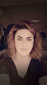 Shannon Warnick's Instagram, Twitter & Facebook