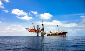You can expect to work on an offshore oil rig this means you are on holiday more often than you are at work during the course of a year. Get Offshore Job With No Prior Experience On Oil Platforms