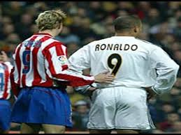 Barcelona, la galeria de fotos más extensa de los aficionados al futbol club barcelona. Ronaldo Vs Atletico Madrid La Liga 03 04 Spanish Commentary Youtube