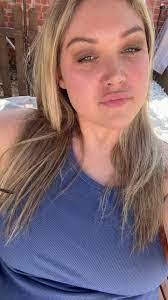 Elsie Callahan's Instagram, Twitter & Facebook