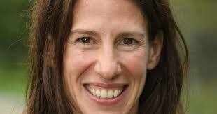 Heather Rousseau's Instagram, Twitter & Facebook