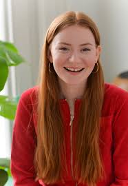 Eve Delaney's Instagram, Twitter & Facebook