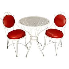 Vintage Mid Century Red White Wrought Iron Ice Cream Parlor Patio Kitchen Table Chairs W Kitchen Table Chairs Patio Kitchen White Interior Design Inspiration