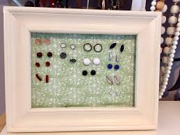 Diy Aufbewahrung Fur Ohrstecker Alter Bilderrahmen Mit Stoff Bespannt Aufbewahrung Ohrstecker Weihnachtsschmuck Diy Diy Aufbewahrung Ohrstecker