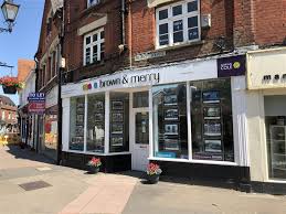Chesham town council is the most local of the two tiers of local. Estate Agents In Chesham Contact Us Brown Merry